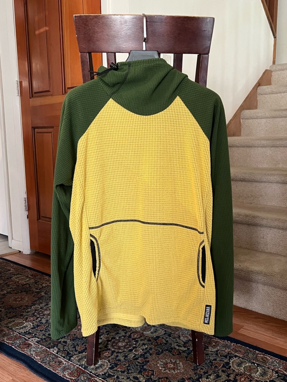 Melanzana Men’s Large Green & Yellow Mid Layer